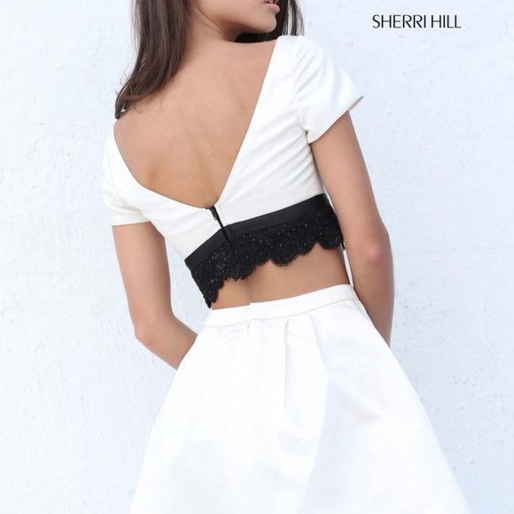 NWT Sherri Hill size 4 semi formal dress - Picture 2 of 3